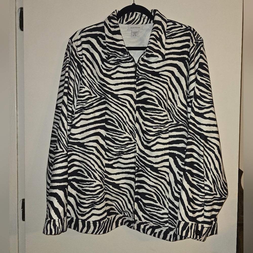 Avenue Black and White Striped Teddy Jacket